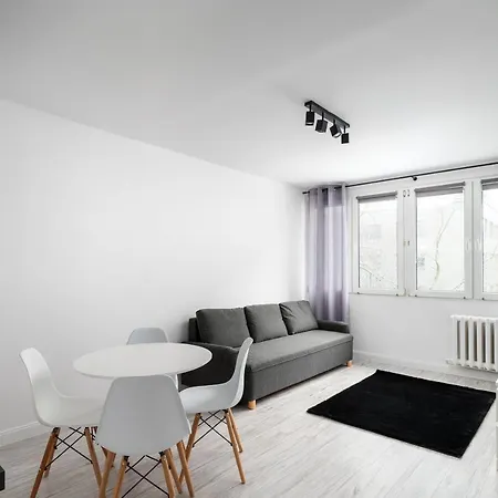 Wierzbno Modern By Bookinghost 아파트
