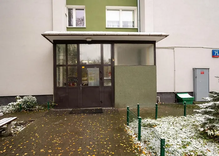 Apartment Wierzbno Modern By Bookinghost *