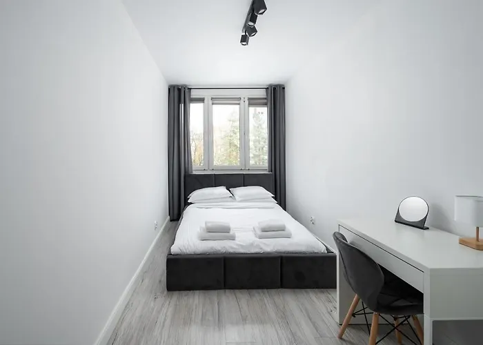 Wierzbno Modern By Bookinghost *